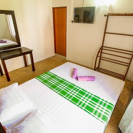 Yoho Relax On Simon Hotel โคลอมโบ ภายนอก รูปภาพ